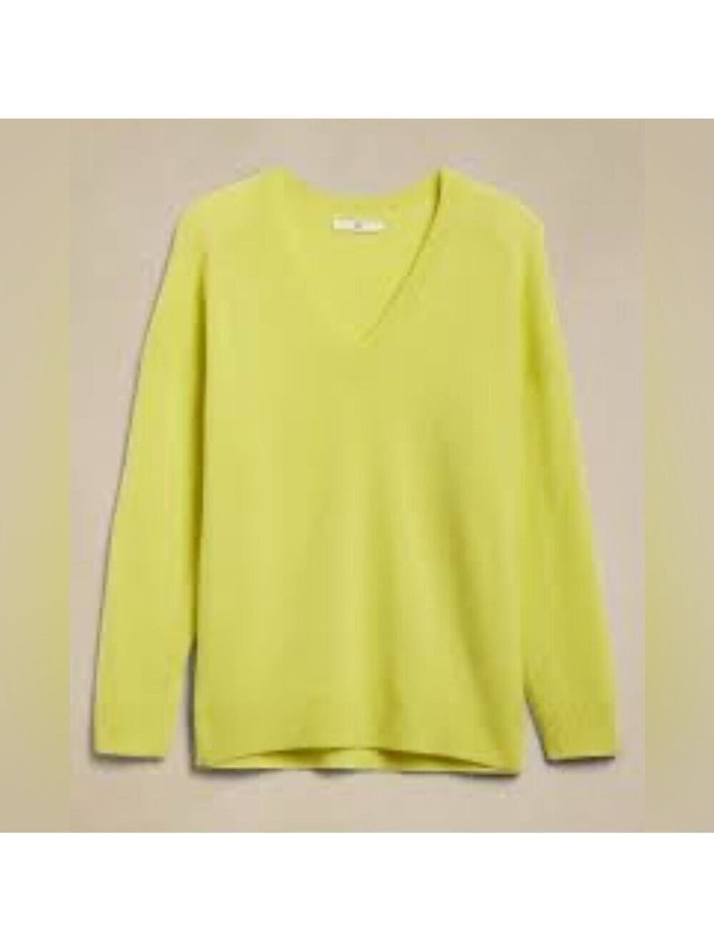 Banana Republic Minimalist luxury 100% Cashmere Fall 24 V Neck Pullover Sweater
